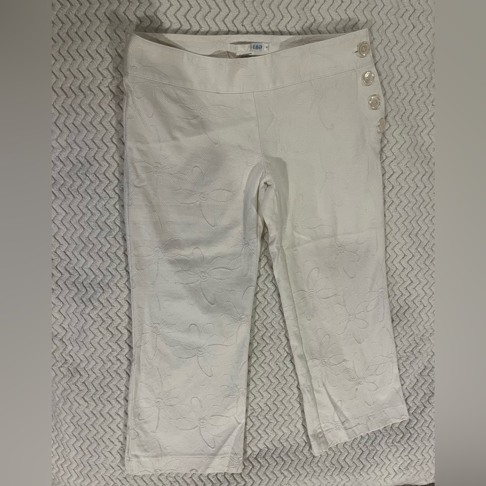 UJA White Embroidered Capris with Button Detail